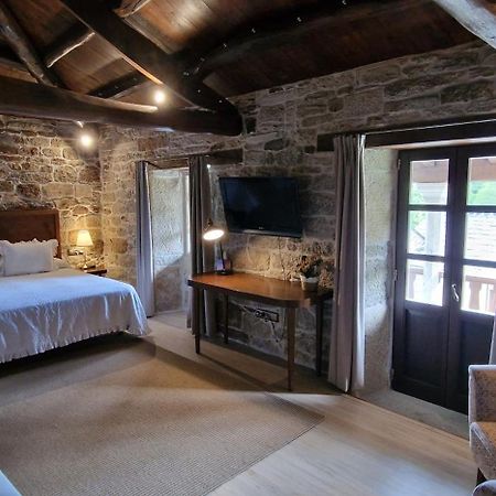Habitaciones La Cuevona De Guitiriz Lugo Экстерьер фото