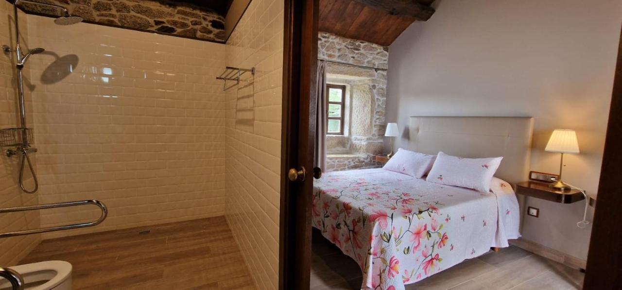 Habitaciones La Cuevona De Guitiriz Lugo Экстерьер фото
