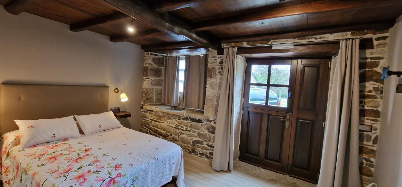 Habitaciones La Cuevona De Guitiriz Lugo Экстерьер фото