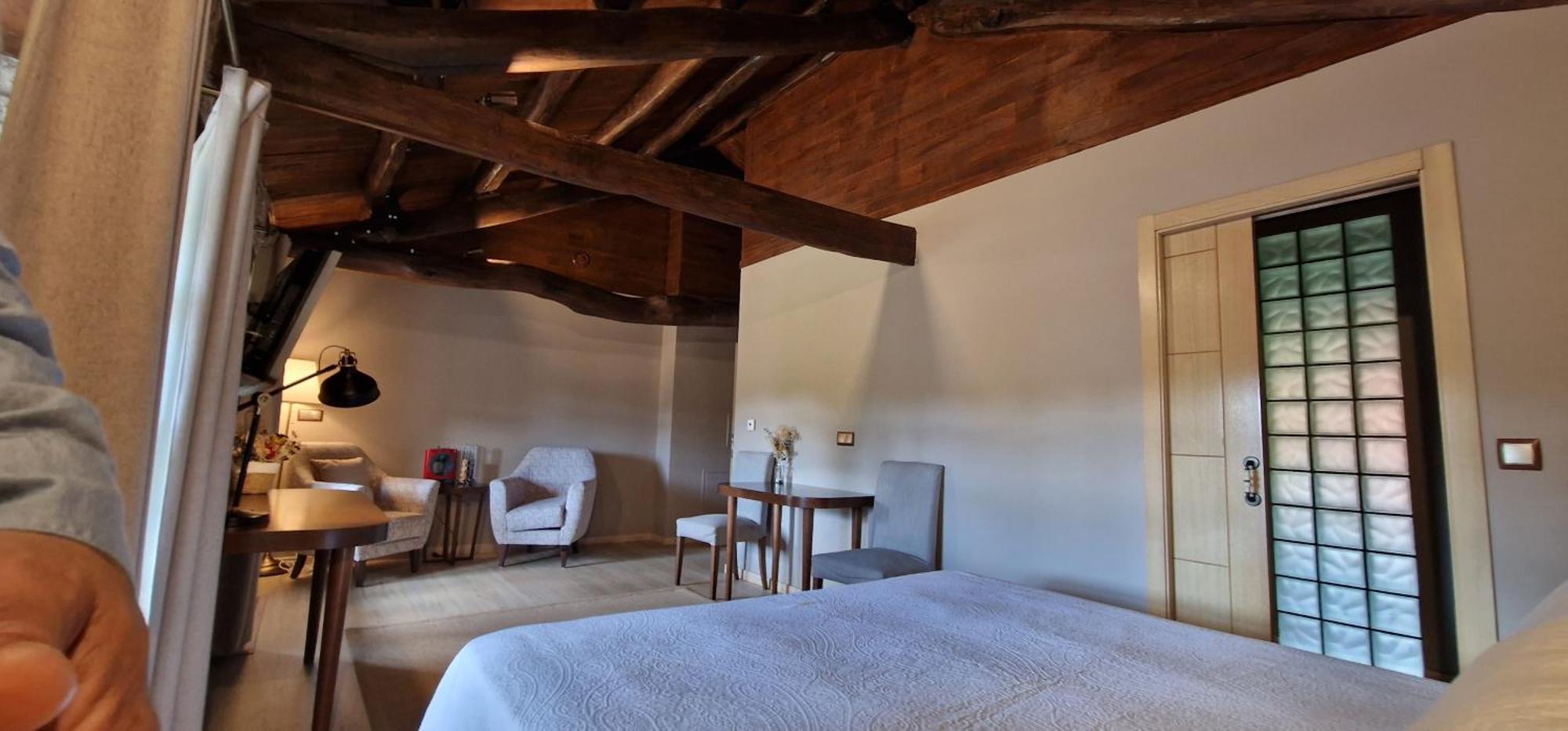 Habitaciones La Cuevona De Guitiriz Lugo Экстерьер фото
